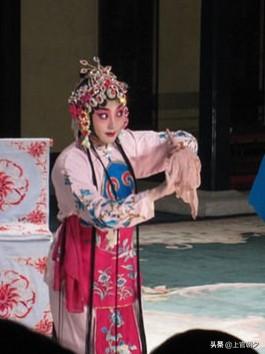 坟头长艾草是吉还是凶,请问农村里建坟有什么顾忌和讲究？