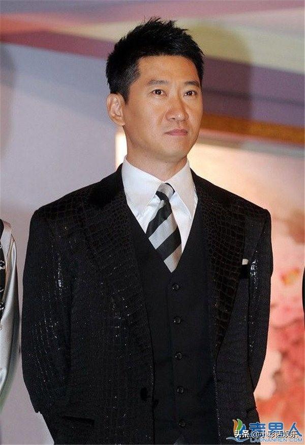 黄百鸣老婆:黄百鸣当初高价邀请周星驰拍《家有喜事》，为何票房还是亚军