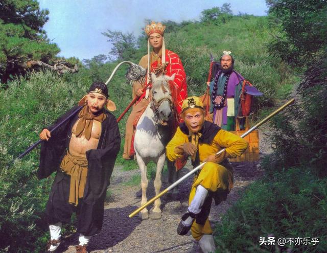 真假美猴王简介:六小龄童的西游记电影为什么没有消息了，从15年开始到现在？