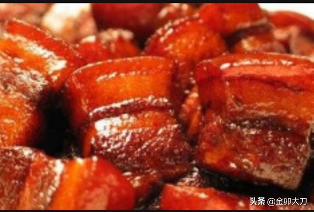我想用六斤猪肉,做成8个菜,大家给我推荐一下做哪几道菜比较好？