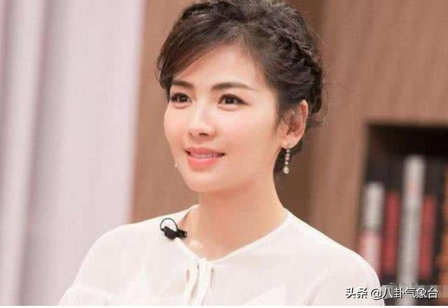 刘涛老公多高:女星刘涛直播带货不比带货主播差，专业度十分高，你怎么看