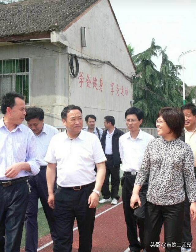 年收多少为小康生活？