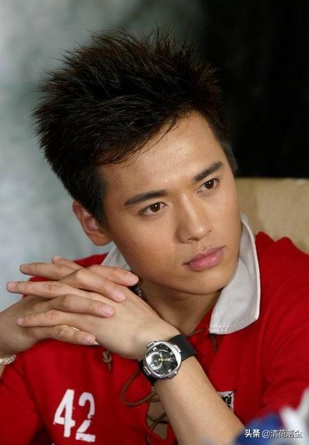 高以翔老婆董璇:高云翔已回国隔离，那他和董璇会复婚吗？