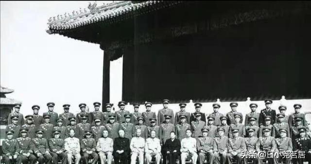 周士第:毛泽东麾下大将许光达，为何因敌人一颗子弹而成为我军铁甲元勋？