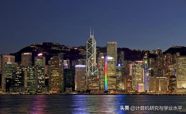 吴孟达年轻时候的图片:近期报道的吴孟达老师是什么人