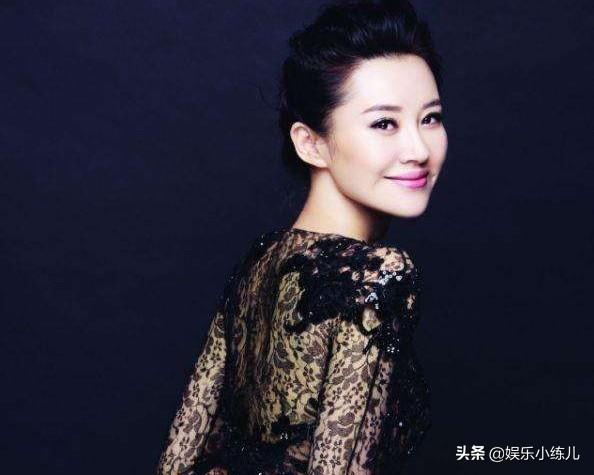张涵予个人资料:中国最迷人酒窝美女许晴，有过一位亿万富翁男友后，为何从此单着