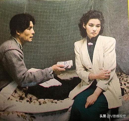 康树龙:以现在的价值观来看，巴金《寒夜》里的曾树生是否应该被苛责