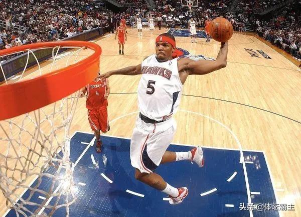 艾尔哈灵顿姚明:艾尔 哈灵顿 NBA中有实力却从未入选过全明星，你最先想到的球员是谁？