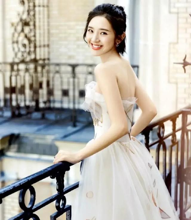 在<a href=https://maguai.com/list/256-0-0.html target=_blank class=infotextkey><a href=https://maguai.com/list/256-0-0.html target=_blank class=infotextkey>朋友圈</a></a>凡尔赛吸引客户:怎样吸引人关注自己的微信公众号？