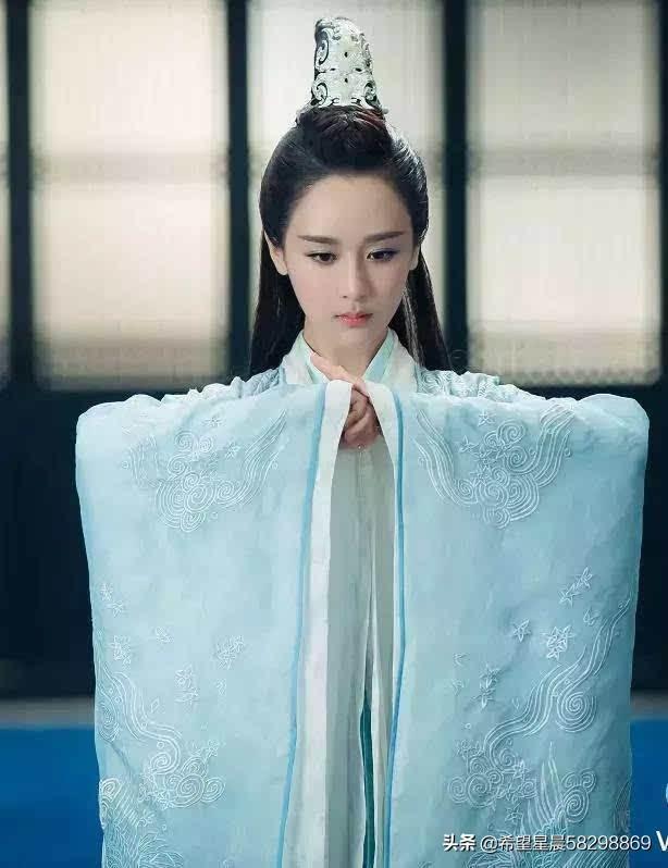 上官婉儿的墓:武则天和上官婉儿有灭族之仇，那为何武则天要重用上官婉儿呢？