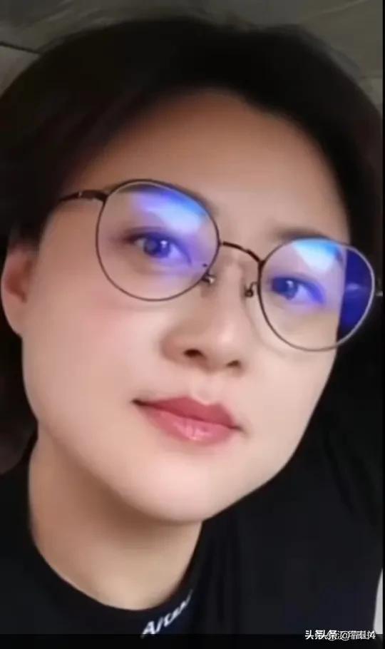 陈松伶和张铎的女儿:怎么去追一个年纪比我大的女生？