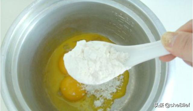 用电饭锅怎么做蛋糕,用电饭锅制作蛋糕的方法？