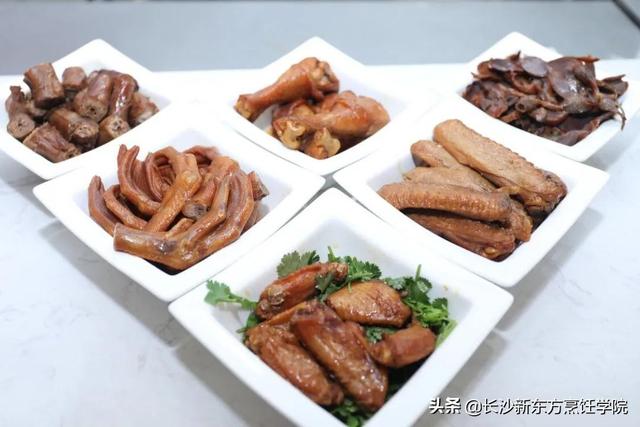 现在想开店,不知道开什么店好！求大神指教？