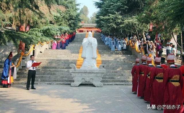 古代用于对方的敬辞有哪些？并解释涵义？