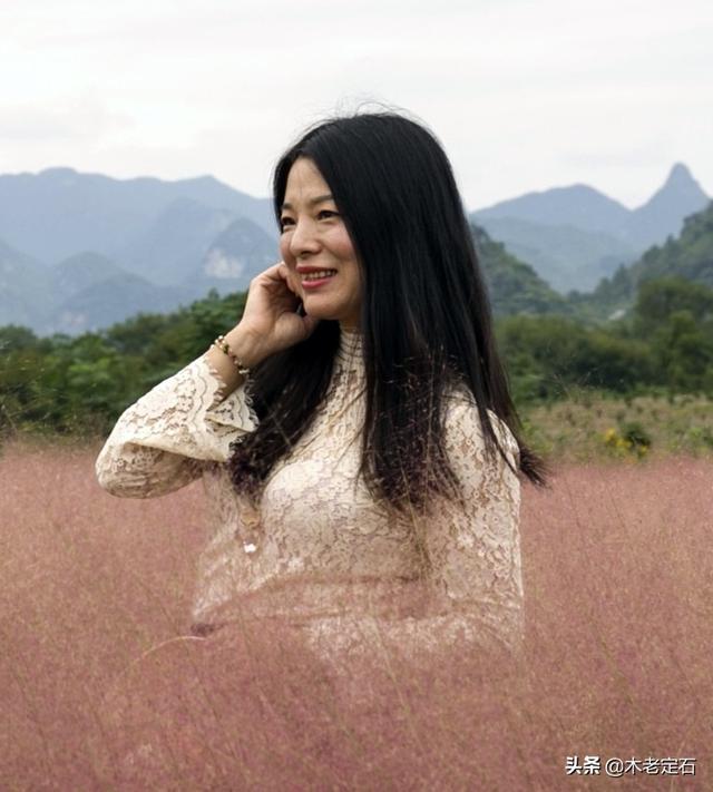 摄影师林德伯格去世:说到拍摄人像，你会首先想到怎样的照片