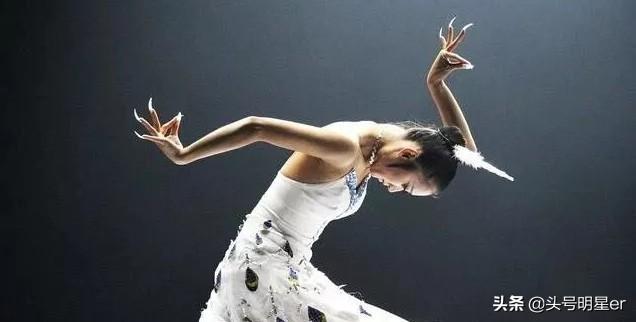 杨丽萍身高:杨丽萍是如何保持她的苗条的？