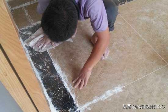 潮湿虫是益虫还是害虫:磁砖缝里有潮湿虫出来怎么办？