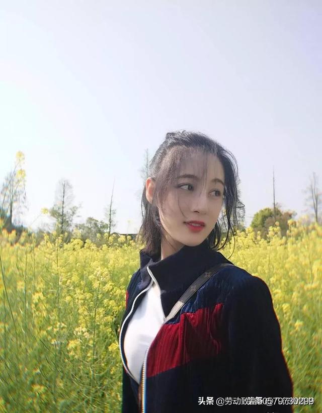 想问一下，想去农村<a href=https://maguai.com/list/55-0-0.html target=_blank class=infotextkey>生活</a>的人多不
