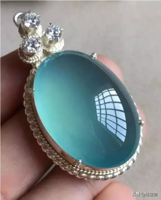 老蓝水翡翠的种水八个等级,蓝水种翡翠的优点有哪些？