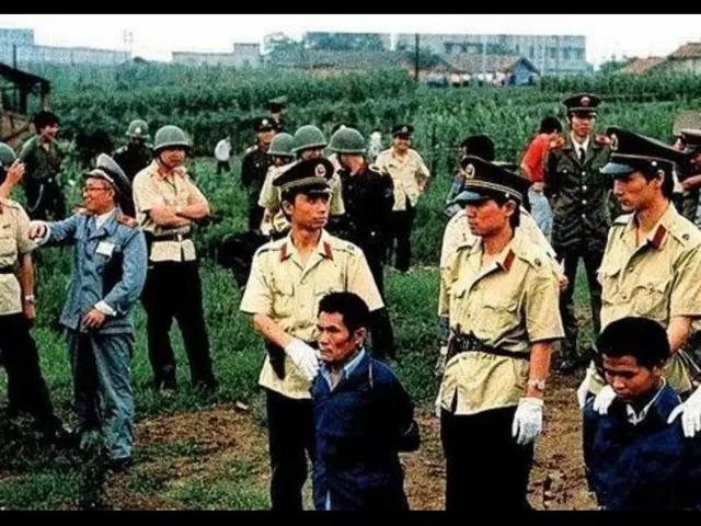 药家鑫是谁:你见过最尴尬的人名是什么