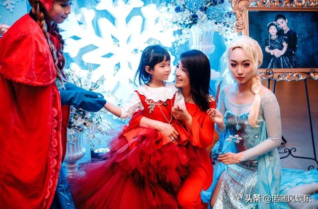 黄奕的前夫:前夫黄毅清被捕后，黄奕母女现状如何