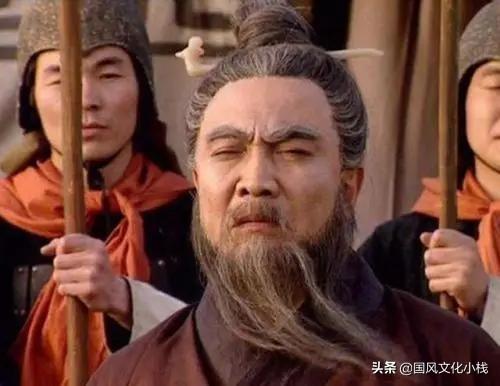 貂蝉被送给关羽后，关羽为什么杀她？