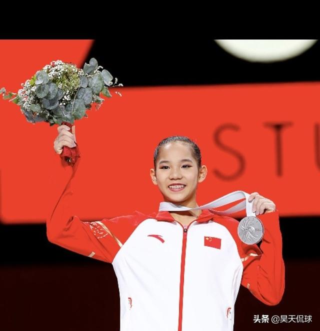 替补出战，星光耀眼，唐茜靖夺女子个人全能银牌的“斯图加特童话”实在太精彩，你怎么看？