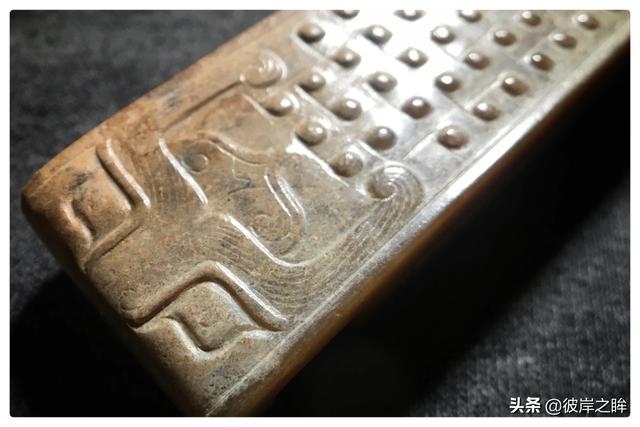 陈瑞莹:这个司南佩的灰皮对吗？司南是什么意思。请懂的人给以指导。谢了