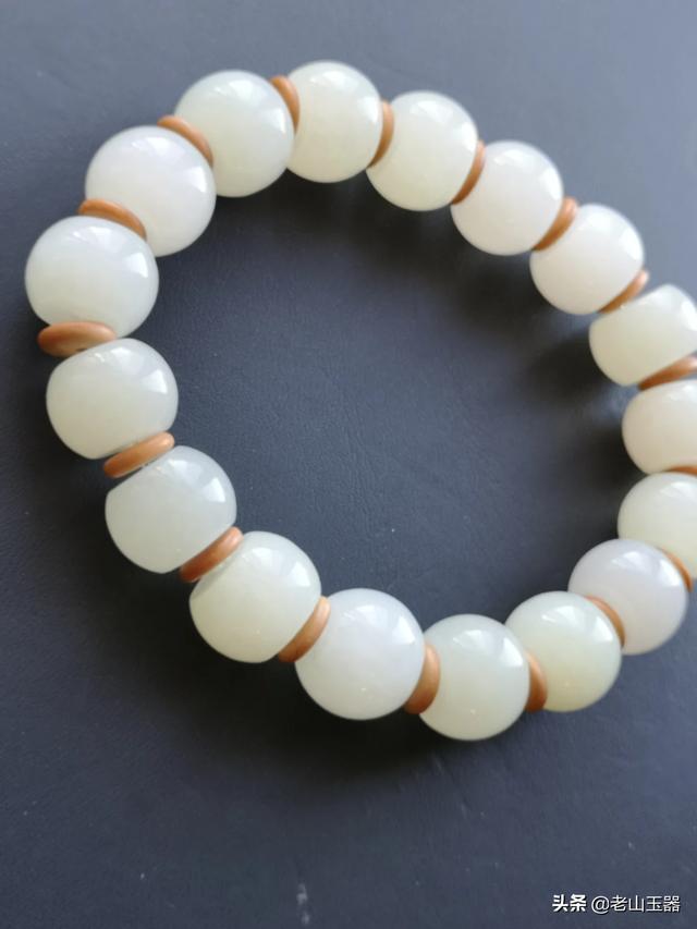 用手电筒怎么看玉的真假,用手电筒能鉴定和田玉吗？