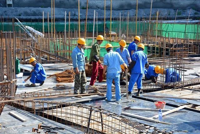 你是愿意进工厂130一天。还是愿意做工地300块一天？插图16