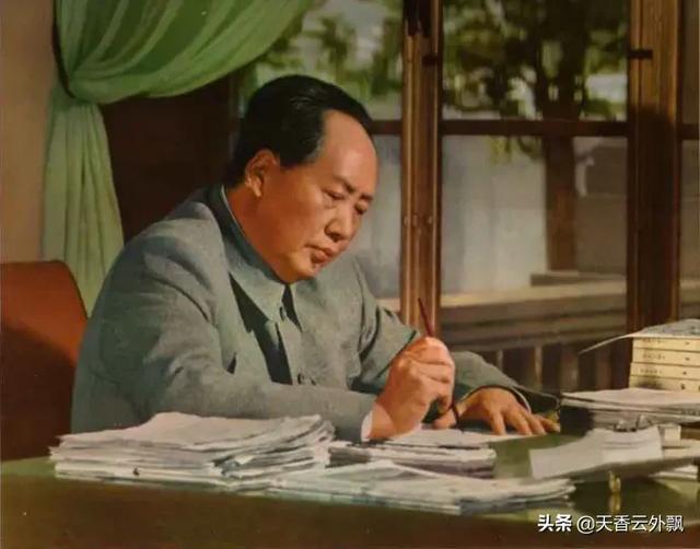 我国著名的书法家:从古至今，谁的书法水平排名第一？