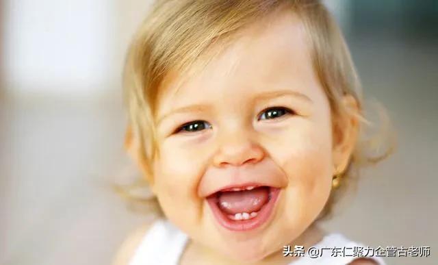 自己带孩子一年了,如何继续熬下去？