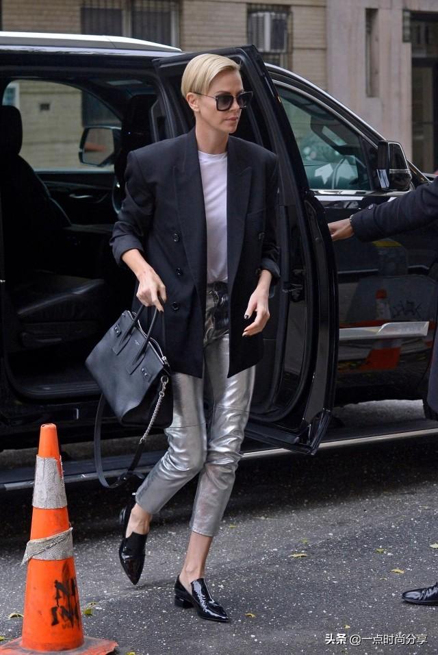 女生不喜欢穿高跟鞋，那么穿西装鞋子要怎么搭配？插图46