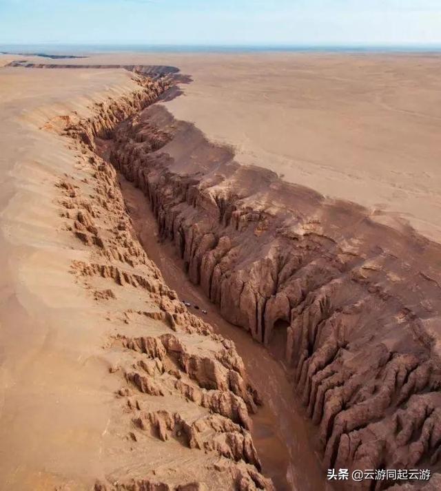 沙漠的沙能不能用于建筑，建筑上的“河沙”与沙漠里的沙子区别在哪里为何不能用