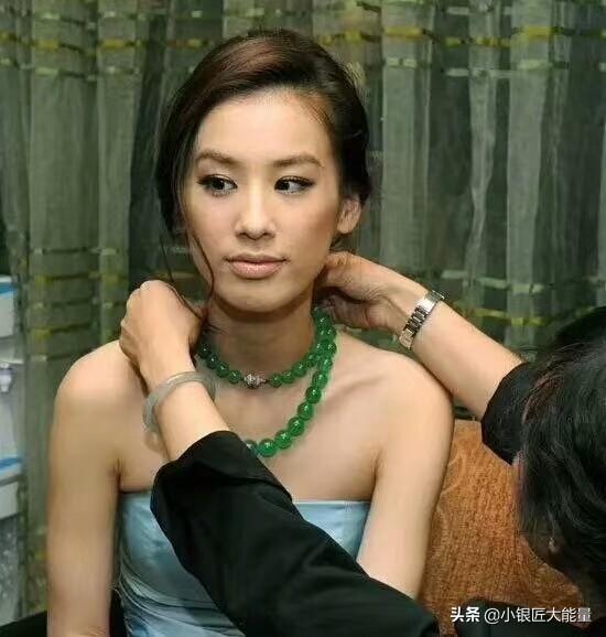 20万以上的玉镯图片,为什么这样的手镯值100万？