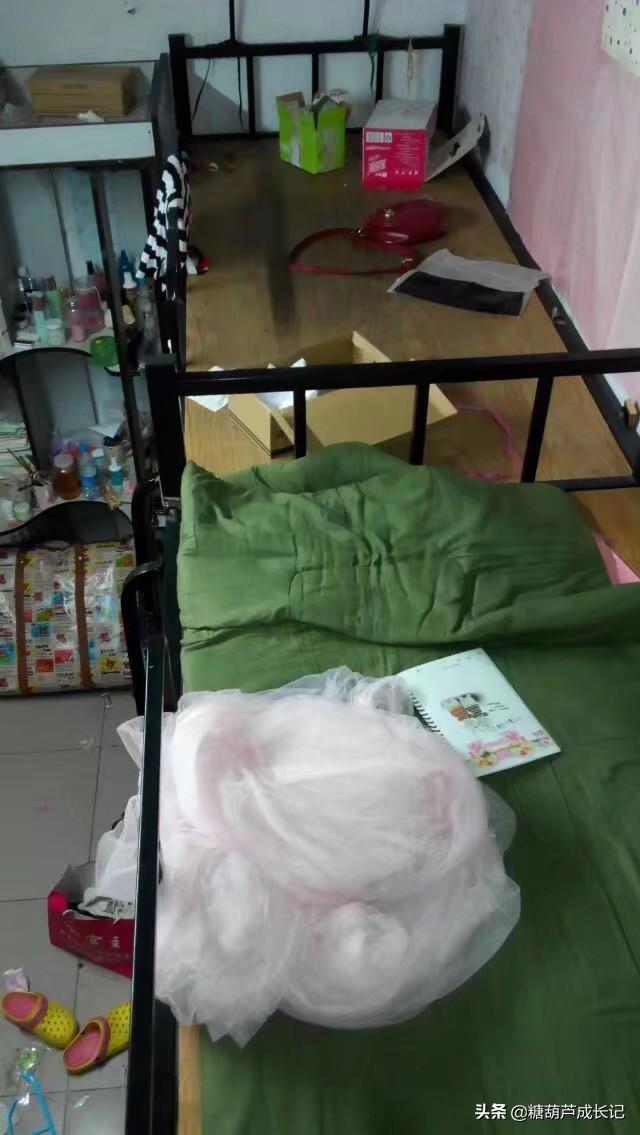 徐至琦小光碟:上学的时候，老师发生的最尴尬的事情是什么？