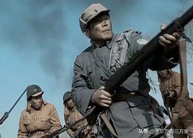 《亮剑》中李云龙临走前,丁伟为何要送李云龙一个营的马？