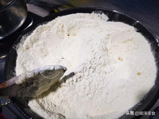 怎样炒油茶面(怎样炒油茶面第一名厨)