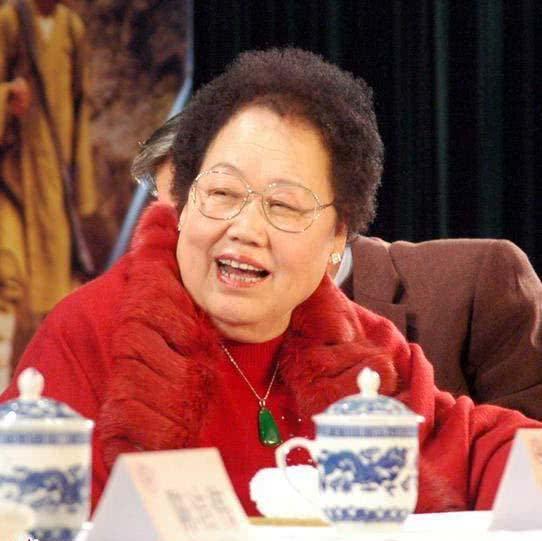 迟重瑞与陈丽华:当年“唐僧”迟重瑞为什么会爱上女首富陈丽华