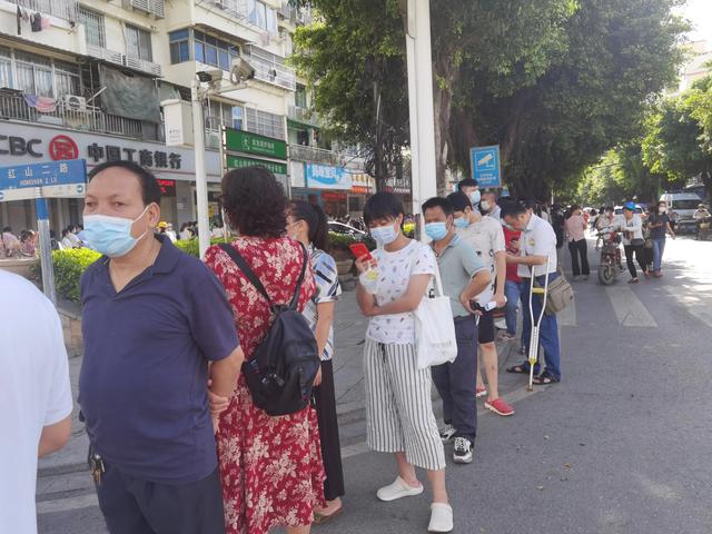 什么是“广州式排队”吴英娜？你怎么看？
