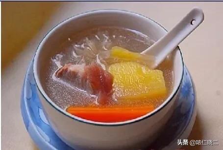 鸭肉汤,秋天气燥，鸭子煲什么汤最好？