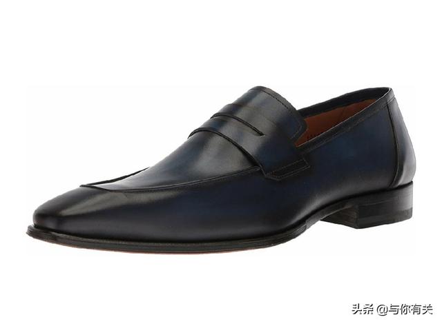红狞猫鞋的图片:你经常用哪些款式的鞋来搭配西裤？有什么值得推荐的？