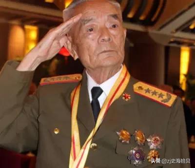 钟世藩:目前还健在人世的历史书上的人物你知道有哪些？