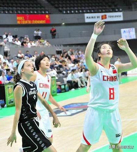 詹姆斯严李:长相甜美的女篮核心李梦为何会被很多球迷称为“女篮詹姆斯”呢？