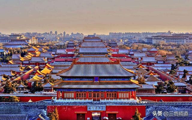 北京故宫恐怖不解之谜，故宫中有上万个房间，鼎盛时期住着数千人，为什么没有一个厕所
