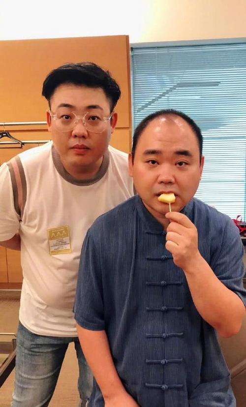 侯震:有人说郭德纲对侯震很好，是这样吗？为什么呢？