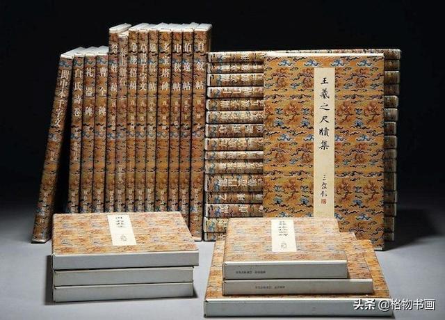 齐千郡:很多搞书法篆刻的朋友都喜欢日本二玄社印刷的碑帖印集，为什么呢
