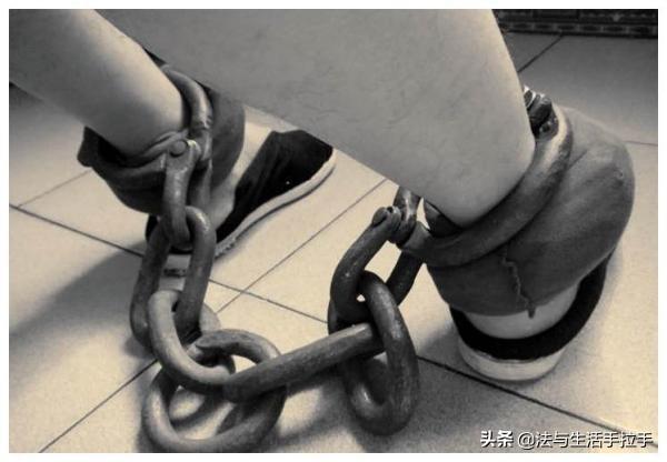 缅甸监狱照片脚镣图片