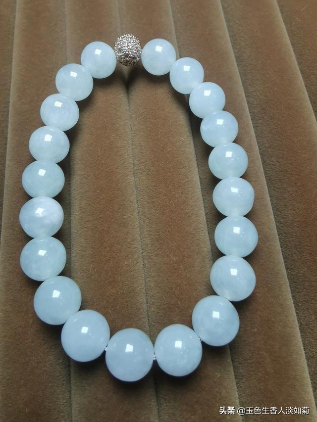 平安手镯的图片及价格,天然翡翠手链跟平安环值多少钱？