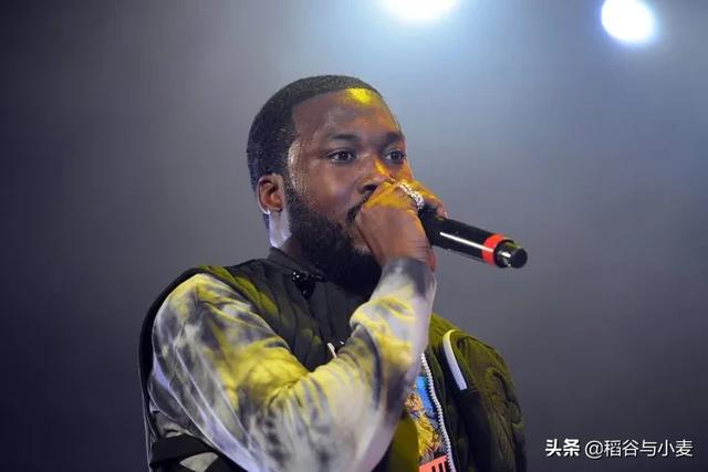 潘霜霜第三波照片:怎么评论一个自己喜欢的明星
